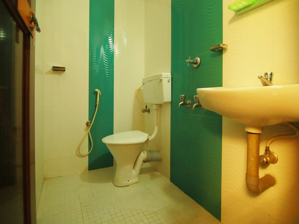 Oyo 4824 Hotel Star Kochi 外观 照片