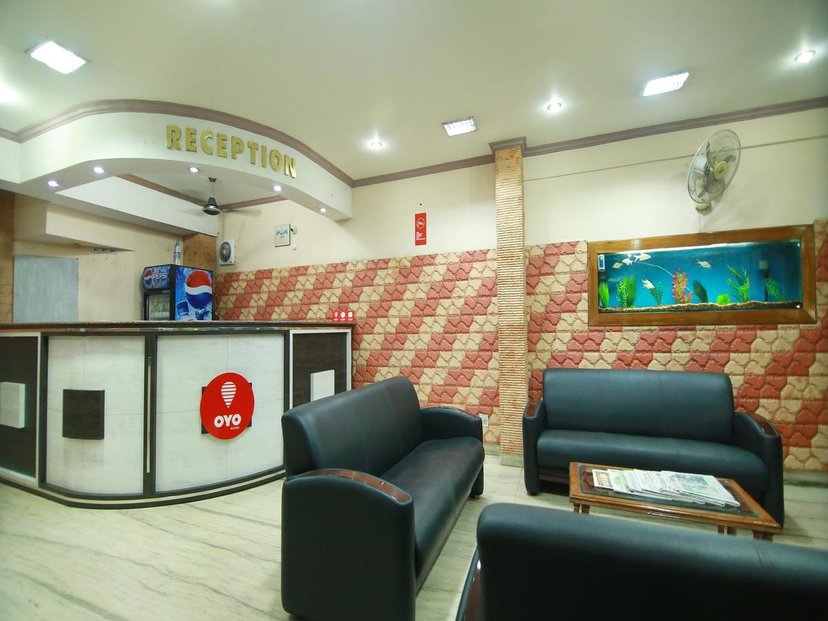 Oyo 4824 Hotel Star Kochi 外观 照片