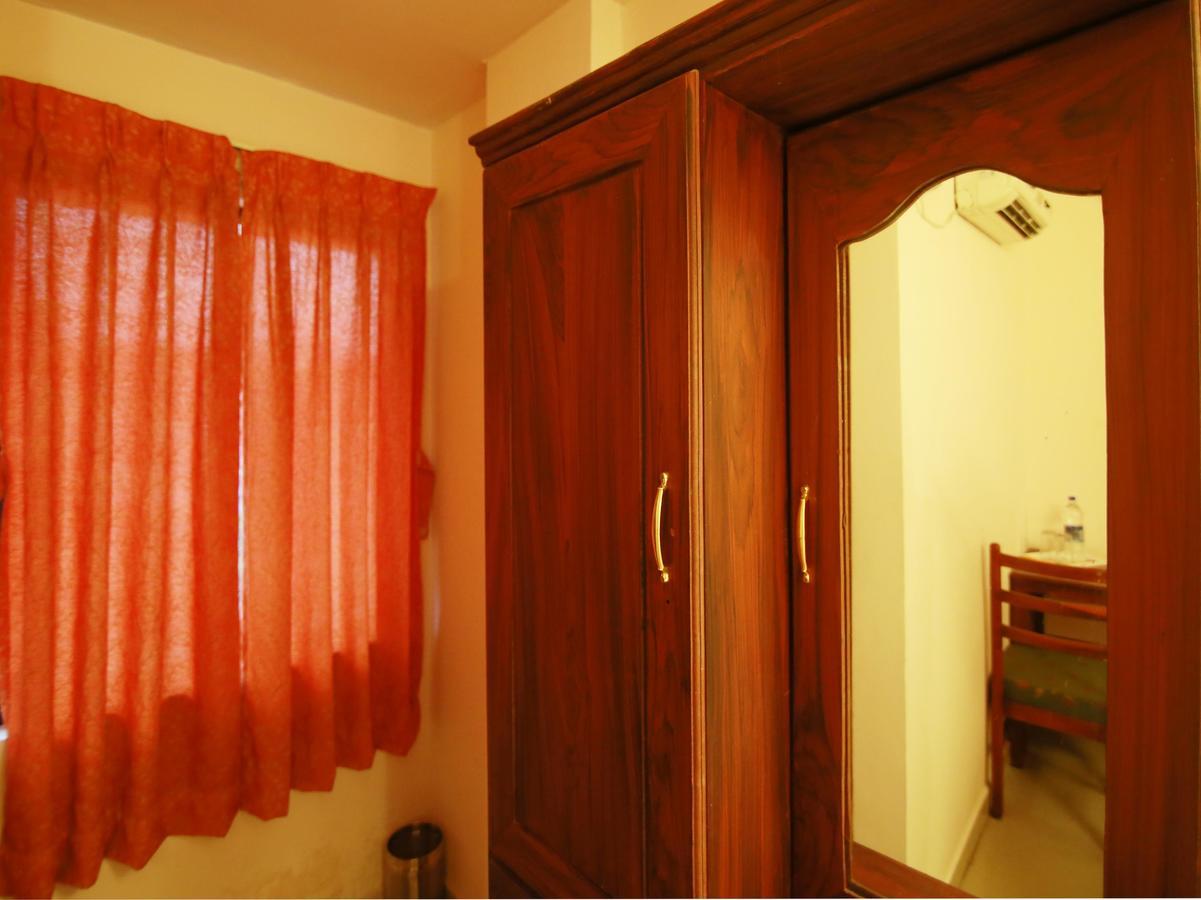 Oyo 4824 Hotel Star Kochi 外观 照片