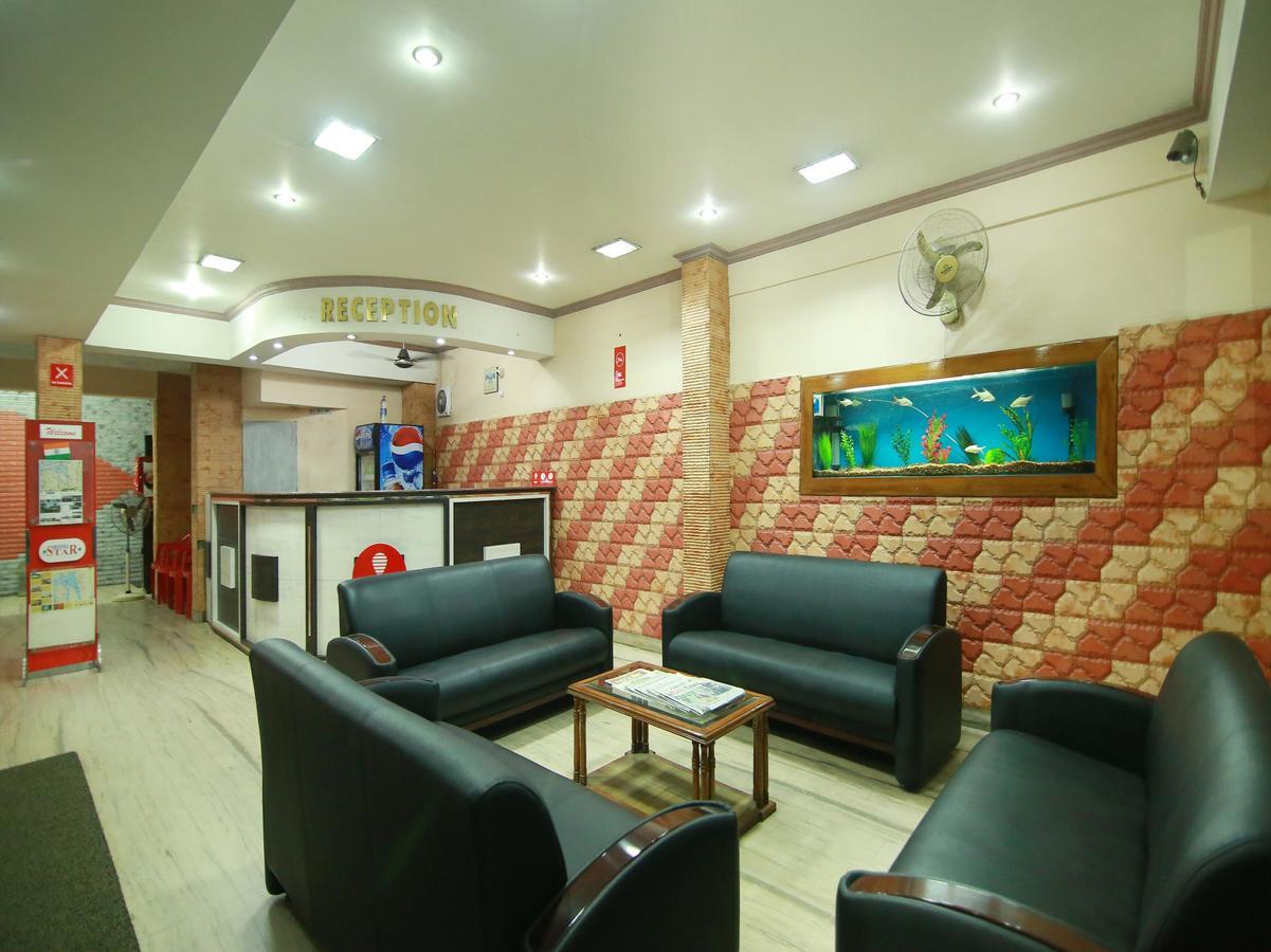 Oyo 4824 Hotel Star Kochi 外观 照片