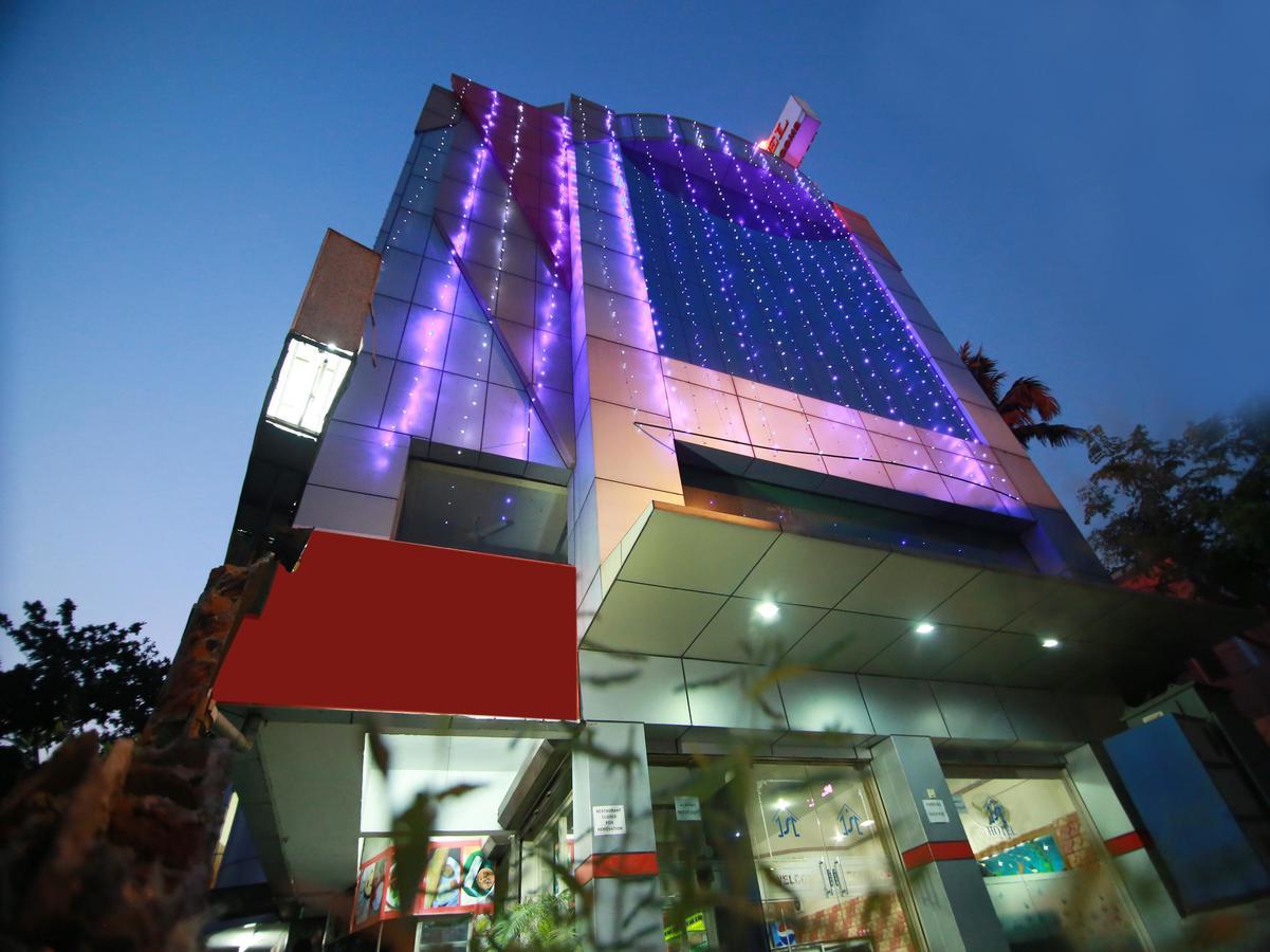 Oyo 4824 Hotel Star Kochi 外观 照片